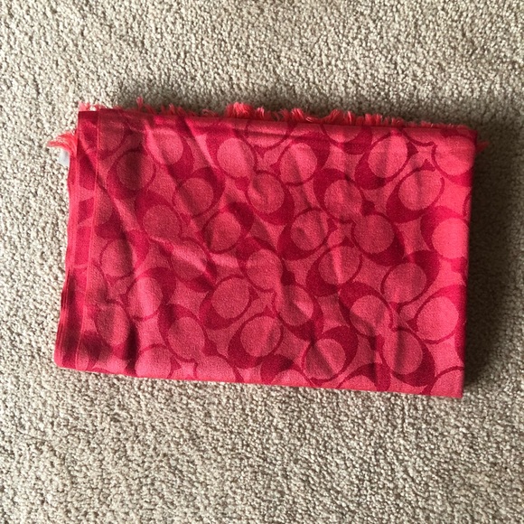 Coach Signature Stole in True Red - Picture 1 of 4
